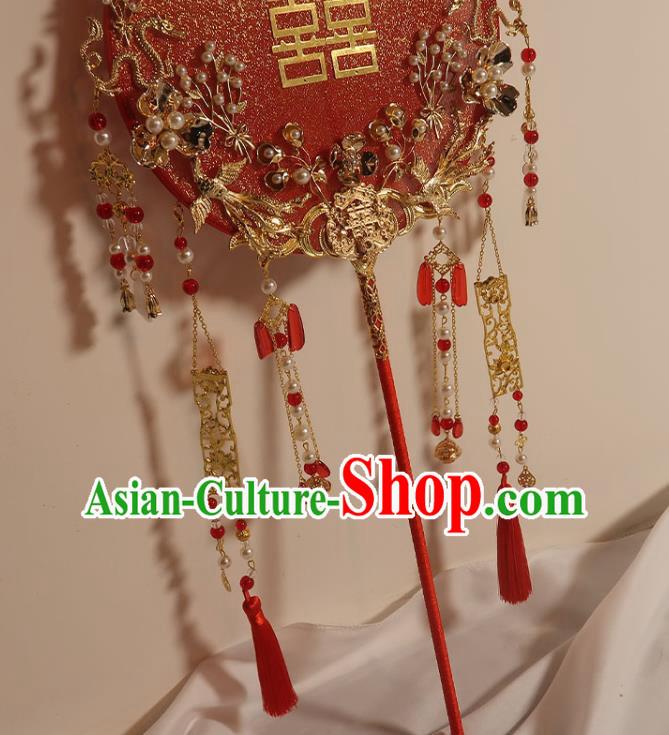 China Handmade Bride Palace Fan Classical Dance Circular Fan Traditional Wedding Red Silk Fan China Handmade Bride Palace Fan Classical Dance Circular Fan Traditional Wedding Red Silk Fan