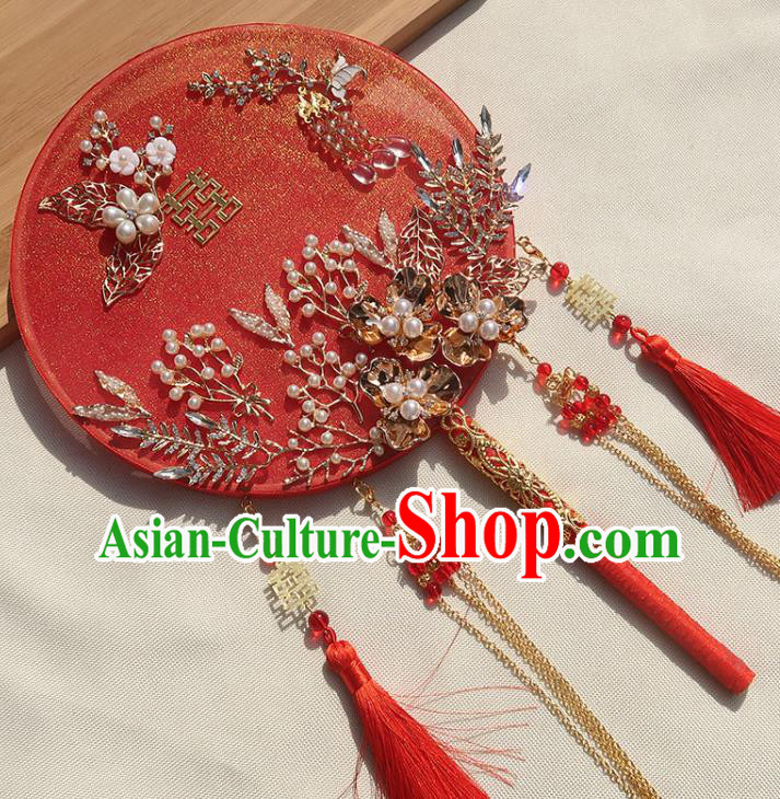 China Handmade Bride Palace Fan Traditional Wedding Circular Fan Classical Dance Red Silk Fan China Handmade Bride Palace Fan Traditional Wedding Circular Fan Classical Dance Red Silk Fan