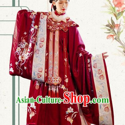 China Ancient Palace Beauty Embroidered Hanfu Dress Traditional Ming Dynasty Wedding Bride Historical Clothing
