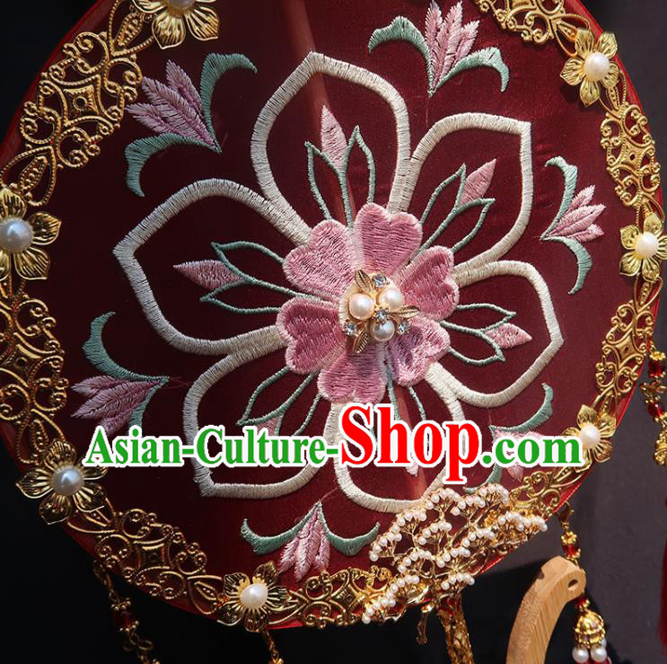 China Traditional Tang Dynasty Hanfu Circular Fan Classical Wedding Fan Handmade Embroidered Palace Fan China Traditional Tang Dynasty Hanfu Circular Fan Classical Wedding Fan Handmade Embroidered Palace Fan