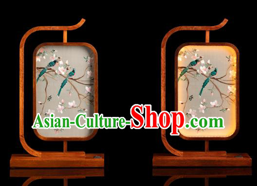 Chinese Embroidered Desk Lamp Traditional Hunan Embroidery Mangnolia Birds Table Screen Handmade Merbau Craft Chinese Embroidered Desk Lamp Traditional Hunan Embroidery Mangnolia Birds Table Screen Handmade Merbau Craft