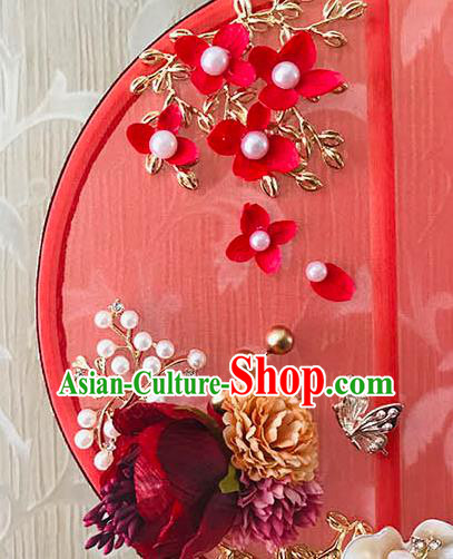 China Traditional Red Silk Hanfu Fan Bride Palace Fan Handmade Wedding Rose Circular Fan China Traditional Red Silk Hanfu Fan Bride Palace Fan Handmade Wedding Rose Circular Fan