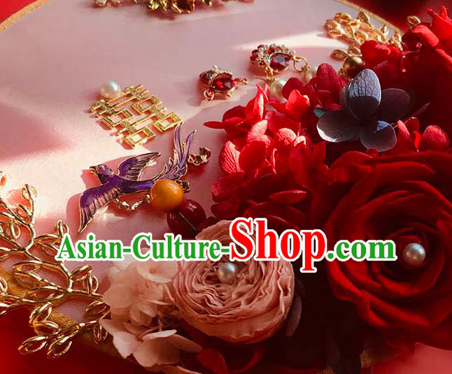 China Bride Circular Fan Wedding Silk Fan Handmade Palace Fan Traditional Red Rose Fan China Bride Circular Fan Wedding Silk Fan Handmade Palace Fan Traditional Red Rose Fan