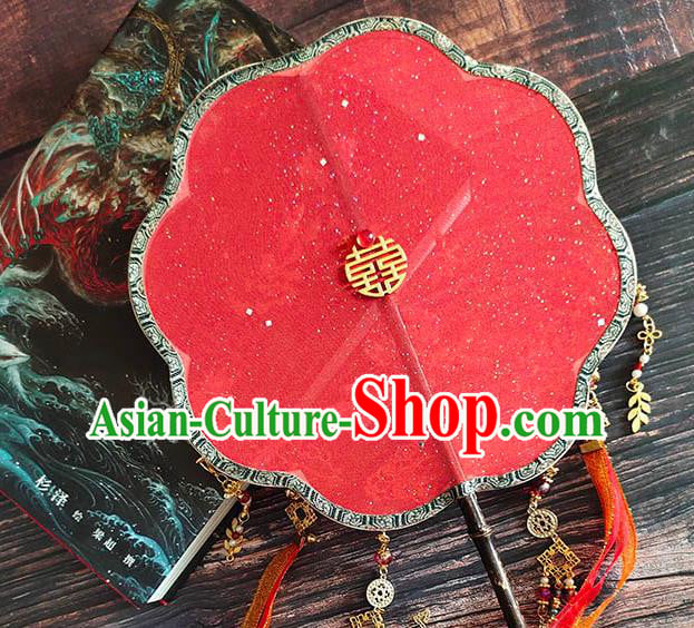 China Traditional Red Silk Fan Wedding Fan Handmade Blueing Lotus Palace Fan China Traditional Red Silk Fan Wedding Fan Handmade Blueing Lotus Palace Fan