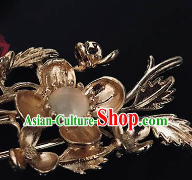 China Classical Golden Plum Blossom Hairpin Handmade Tassel Hair Stick Traditional Hair Accessories China Classical Golden Plum Blossom Hairpin Handmade Tassel Hair Stick Traditional Hair Accessories