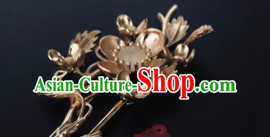 China Classical Golden Plum Blossom Hairpin Handmade Tassel Hair Stick Traditional Hair Accessories China Classical Golden Plum Blossom Hairpin Handmade Tassel Hair Stick Traditional Hair Accessories