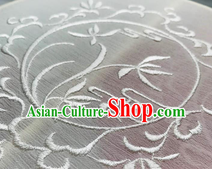 China Handmade Palace Fan Traditional Bride Embroidered Orchids Circular Fan Wedding Beige Silk Fan China Handmade Palace Fan Traditional Bride Embroidered Orchids Circular Fan Wedding Beige Silk Fan