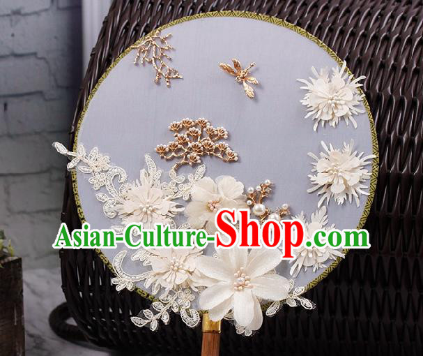 China Wedding Silk Fan Handmade White Flowers Palace Fan Traditional Bride Circular Fan China Wedding Silk Fan Handmade White Flowers Palace Fan Traditional Bride Circular Fan
