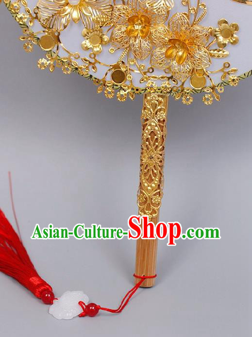 China Handmade Golden Flowers Palace Fan Traditional Bride Circular Fan Wedding Silk Fan China Handmade Golden Flowers Palace Fan Traditional Bride Circular Fan Wedding Silk Fan