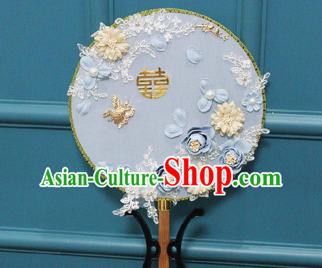 China Handmade Blue Roses Palace Fan Traditional Wedding Silk Fan Bride Circular Fan China Handmade Blue Roses Palace Fan Traditional Wedding Silk Fan Bride Circular Fan