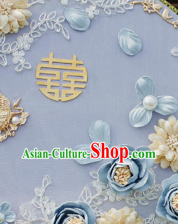 China Handmade Blue Roses Palace Fan Traditional Wedding Silk Fan Bride Circular Fan China Handmade Blue Roses Palace Fan Traditional Wedding Silk Fan Bride Circular Fan