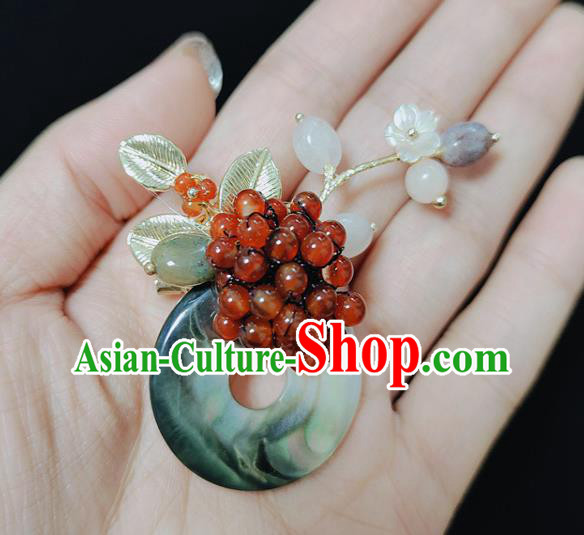 Handmade China Cheongsam Breastpin Classical Jewelry Garnet Beads Brooch Accessories Handmade China Cheongsam Breastpin Classical Jewelry Garnet Beads Brooch Accessories