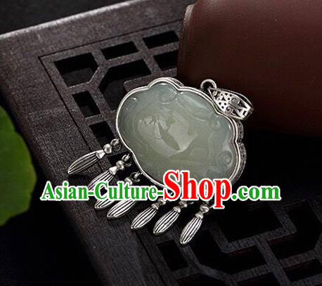 Handmade China Cheongsam Pendant Accessories Silver Longevity Lock Classical Jade Necklace Jewelry Handmade China Cheongsam Pendant Accessories Silver Longevity Lock Classical Jade Necklace Jewelry