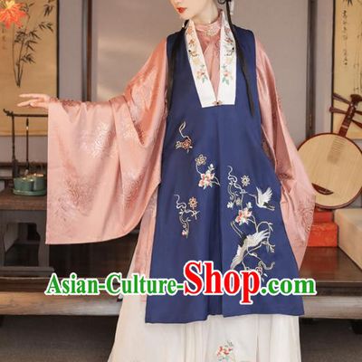 China Traditional Ming Dynasty Palace Beauty Historical Clothing Ancient Royal Princess Hanfu Dress for Women