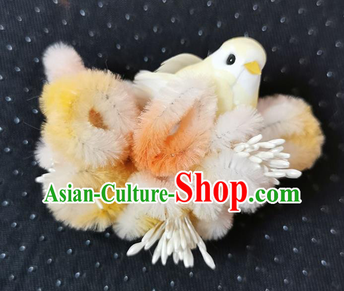 China Handmade Velvet Flowers Pigeon Hair Stick Traditional Ancient Princess Hairpin China Handmade Velvet Flowers Pigeon Hair Stick Traditional Ancient Princess Hairpin