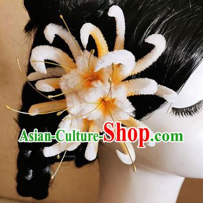 China Handmade Manjusaka Hair Stick Traditional Hanfu Yellow Velvet Hairpin