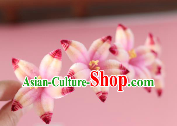 China Handmade Hanfu Velvet Flowers Hair Stick Traditional Ancient Palace Lady Hairpin China Handmade Hanfu Velvet Flowers Hair Stick Traditional Ancient Palace Lady Hairpin