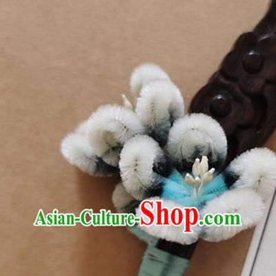 China Classical Hanfu Ebony Hair Stick Traditional Ancient Court Lady Velvet Plum Blossom Hairpin