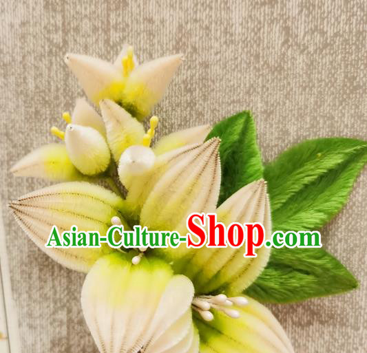 China Classical Velvet Flowers Hair Stick Handmade Hair Accessories Traditional Cheongsam Hairpin China Classical Velvet Flowers Hair Stick Handmade Hair Accessories Traditional Cheongsam Hairpin