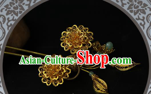 China Traditional Qing Dynasty Empress Golden Tassel Hair Stick Classical Filigree Peony Hairpin China Traditional Qing Dynasty Empress Golden Tassel Hair Stick Classical Filigree Peony Hairpin