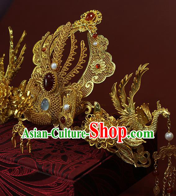 China Ancient Empress Hairpin Traditional Ming Dynasty Wedding Golden Phoenix Hair Crown China Ancient Empress Hairpin Traditional Ming Dynasty Wedding Golden Phoenix Hair Crown