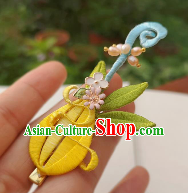China Ancient Palace Lady Pearls Hairpin Traditional Ming Dynasty Yellow Silk Lute Hair Stick China Ancient Palace Lady Pearls Hairpin Traditional Ming Dynasty Yellow Silk Lute Hair Stick