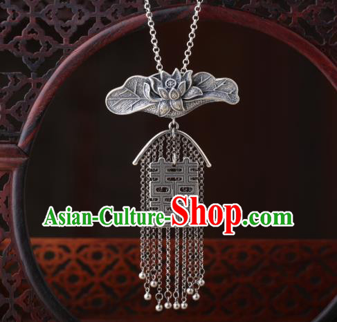 China Classical Cheongsam Silver Carving Lotus Necklace Traditional Wedding Tassel Necklet Accessories China Classical Cheongsam Silver Carving Lotus Necklace Traditional Wedding Tassel Necklet Accessories
