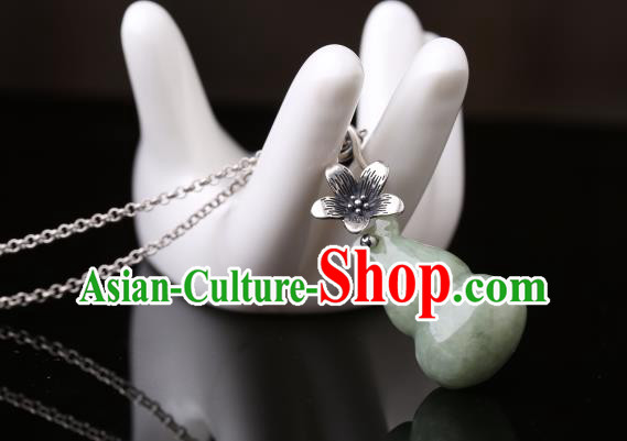China Classical Cheongsam Silver Necklace Pendant Traditional Jade Gourd Necklet Accessories China Classical Cheongsam Silver Necklace Pendant Traditional Jade Gourd Necklet Accessories