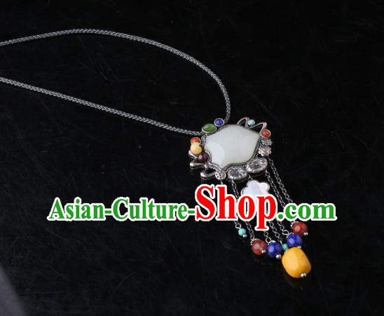 China Classical White Jade Silver Necklace Pendant Traditional Cheongsam Beeswax Tassel Accessories China Classical White Jade Silver Necklace Pendant Traditional Cheongsam Beeswax Tassel Accessories