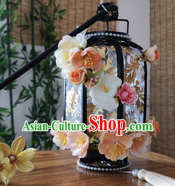 Handmade Chinese Spring Festival Lantern Traditional Silk Flowers Portable Lamp Handmade Chinese Spring Festival Lantern Traditional Silk Flowers Portable Lamp