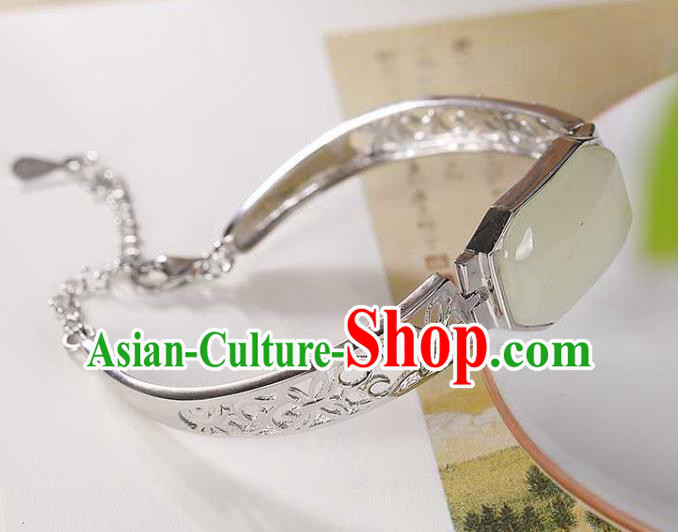 China Classical Cheongsam Silver Bangle Accessories Traditional Jade Bracelet China Classical Cheongsam Silver Bangle Accessories Traditional Jade Bracelet