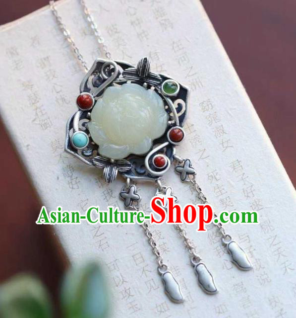 China Classical Cheongsam Silver Tassel Pendant Accessories Traditional Jade Lotus Necklace China Classical Cheongsam Silver Tassel Pendant Accessories Traditional Jade Lotus Necklace
