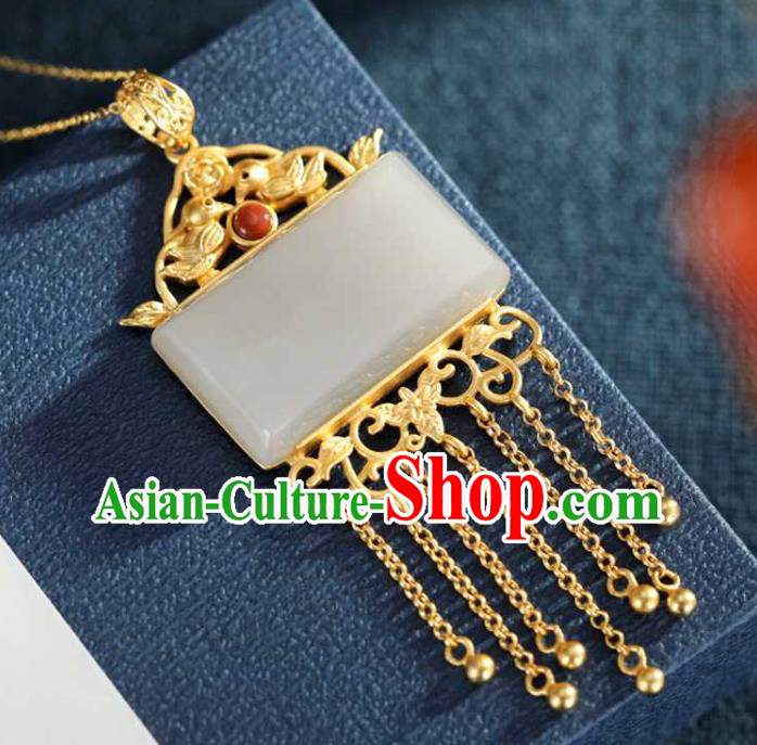China Classical Cheongsam Golden Tassel Pendant Accessories Traditional White Jade Necklace China Classical Cheongsam Golden Tassel Pendant Accessories Traditional White Jade Necklace