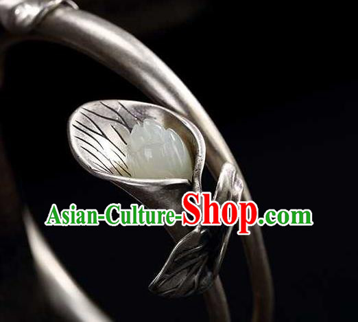 China Classical Cheongsam Silver Carving Bracelet Accessories Traditional Jade Mangnolia Bangle Jewelry China Classical Cheongsam Silver Carving Bracelet Accessories Traditional Jade Mangnolia Bangle Jewelry