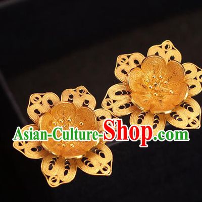 China Ancient Empress Gilding Hair Stick Traditional Filigree Hair Accessories Ming Dynasty Flower Hairpin