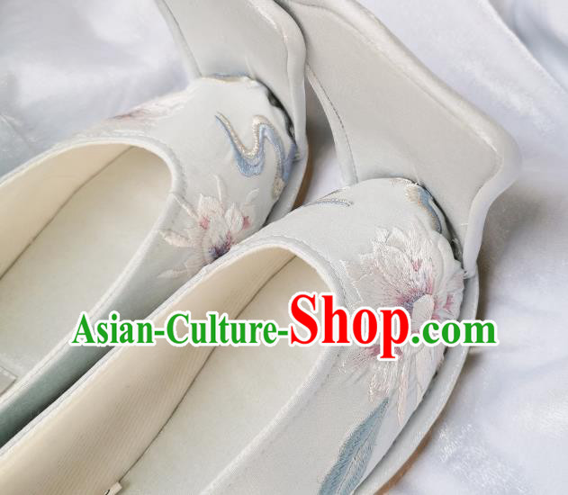 Handmade Chinese Traditional Hanfu Shoes Embroidered Epiphyllum Shoes Princess Shoes Handmade Chinese Traditional Hanfu Shoes Embroidered Epiphyllum Shoes Princess Shoes