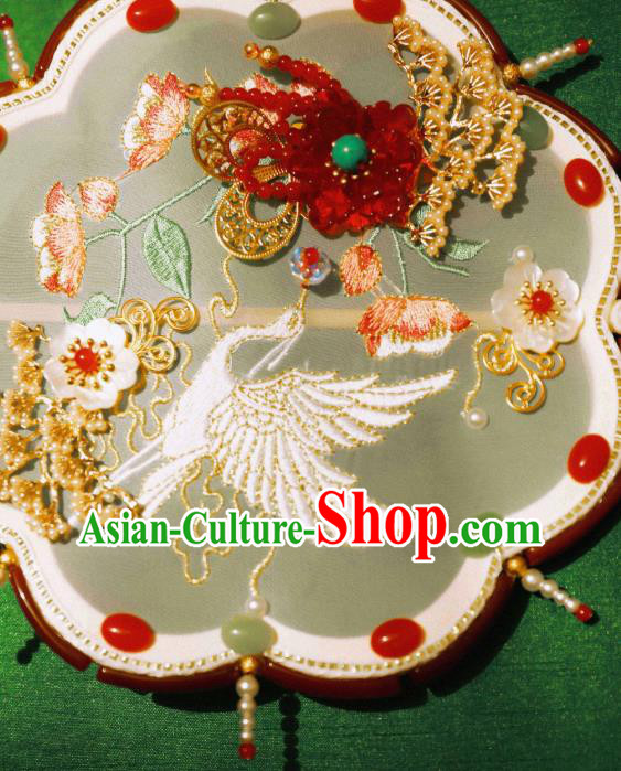 Chinese Ancient Princess Palace Fan Traditional Wedding Embroidered Silk Fan Chinese Ancient Princess Palace Fan Traditional Wedding Embroidered Silk Fan