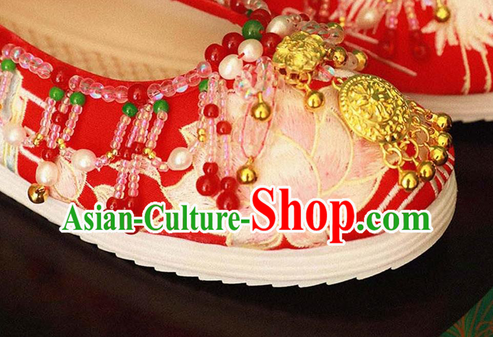 Handmade Chinese Embroidered Lotus Shoes Ancient Princess Red Shoes Traditional Hanfu Wedding Shoes Handmade Chinese Embroidered Lotus Shoes Ancient Princess Red Shoes Traditional Hanfu Wedding Shoes