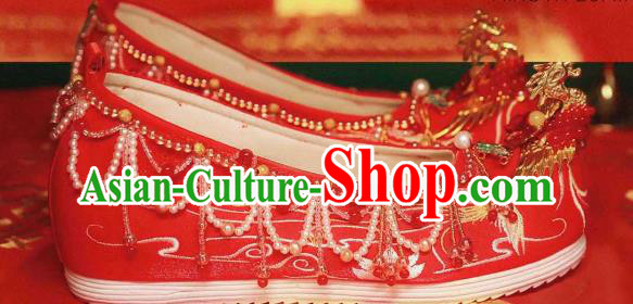Handmade Chinese Ancient Princess Shoes Traditional Hanfu Red Satin Shoes Embroidered Phoenix Shoes Handmade Chinese Ancient Princess Shoes Traditional Hanfu Red Satin Shoes Embroidered Phoenix Shoes