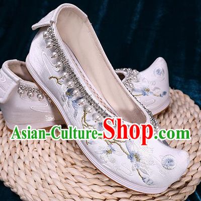 Chinese Handmade Pearls Shoes Ancient Princess White Satin Shoes Traditional Embroidered Mangnolia Shoes