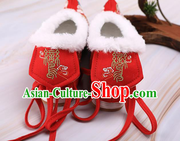 Chinese Traditional Hanfu Shoes Ancient Princess Shoes Handmade Embroidered Phoenix Red Shoes Chinese Traditional Hanfu Shoes Ancient Princess Shoes Handmade Embroidered Phoenix Red Shoes