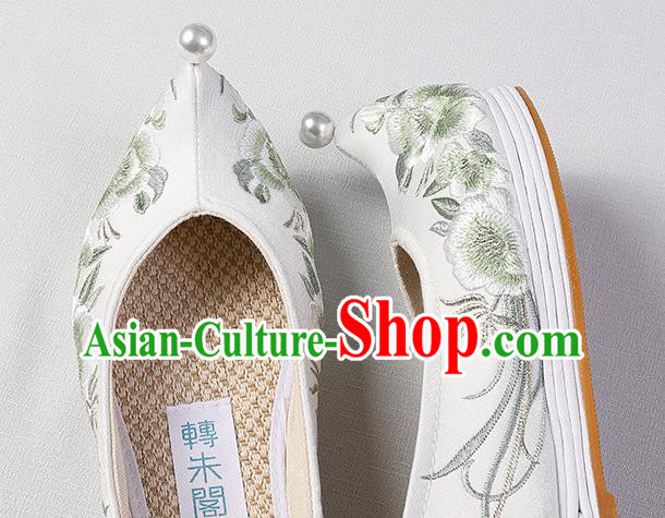 Chinese Bow Shoes Handmade Embroidered Peach Blossom Shoes Traditional Hanfu Shoes Chinese Bow Shoes Handmade Embroidered Peach Blossom Shoes Traditional Hanfu Shoes