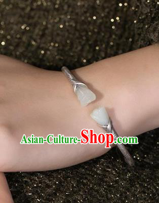China Handmade Jade Mangnolia Bracelet Accessories Traditional Silver Bangle Jewelry China Handmade Jade Mangnolia Bracelet Accessories Traditional Silver Bangle Jewelry
