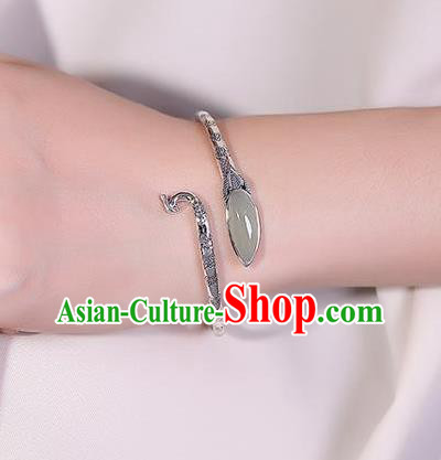 China Handmade Jade Bracelet Accessories Traditional Silver Phoenix Bangle Jewelry China Handmade Jade Bracelet Accessories Traditional Silver Phoenix Bangle Jewelry