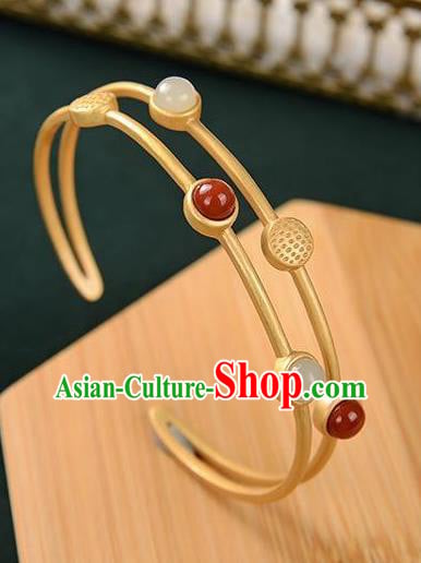 China Handmade White Chalcedony Bracelet Accessories Traditional Golden Bangle Jewelry China Handmade White Chalcedony Bracelet Accessories Traditional Golden Bangle Jewelry