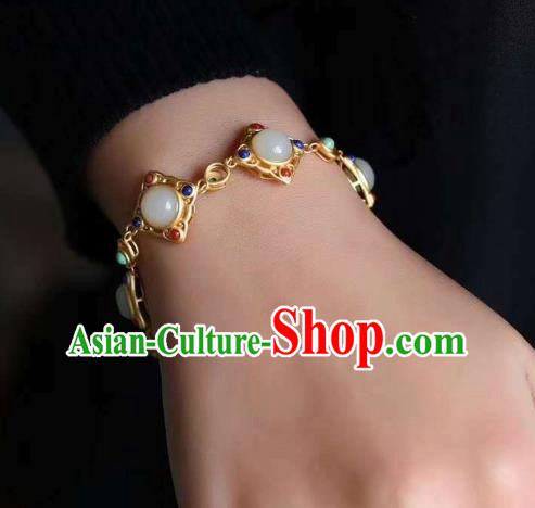 China Handmade Gems Bracelet Accessories Traditional White Chalcedony Bangle Jewelry China Handmade Gems Bracelet Accessories Traditional White Chalcedony Bangle Jewelry