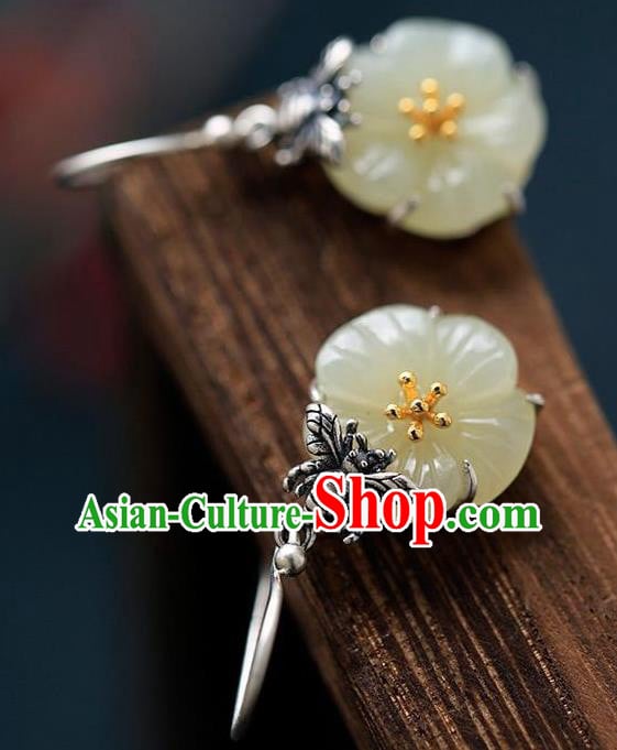China Traditional Silver Bee Ear Jewelry Accessories National Cheongsam Jade Plum Earrings China Traditional Silver Bee Ear Jewelry Accessories National Cheongsam Jade Plum Earrings