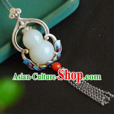 China Traditional Cheongsam Jade Gourd Necklace Jewelry Handmade Silver Tassel Necklet Pendant Accessories