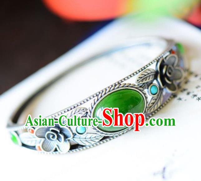 China Handmade Chrysoprase Bracelet Traditional Jewelry Accessories National Silver Carving Bangle China Handmade Chrysoprase Bracelet Traditional Jewelry Accessories National Silver Carving Bangle