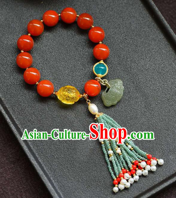 China Handmade Beads Tassel Bracelet Traditional Jewelry Accessories National Beeswax Lotus Agate Bangle China Handmade Beads Tassel Bracelet Traditional Jewelry Accessories National Beeswax Lotus Agate Bangle